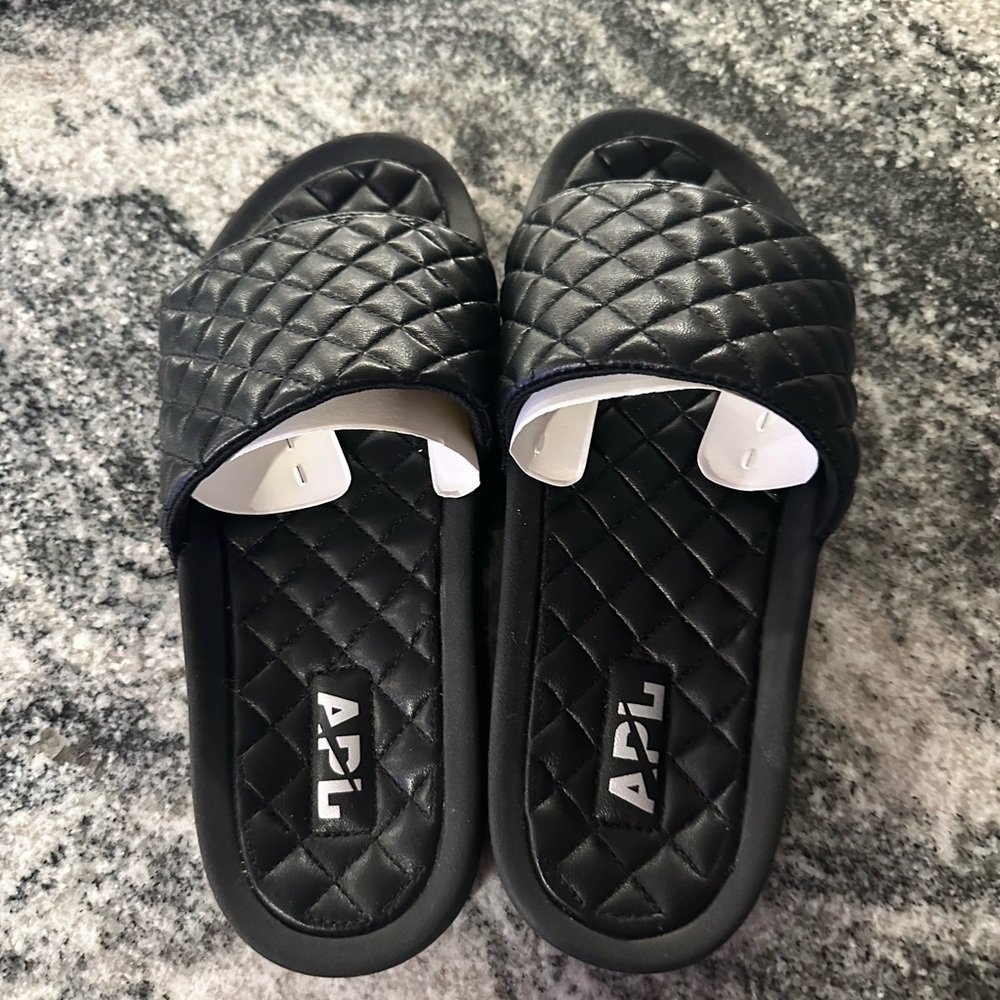 APL Lusso Slides